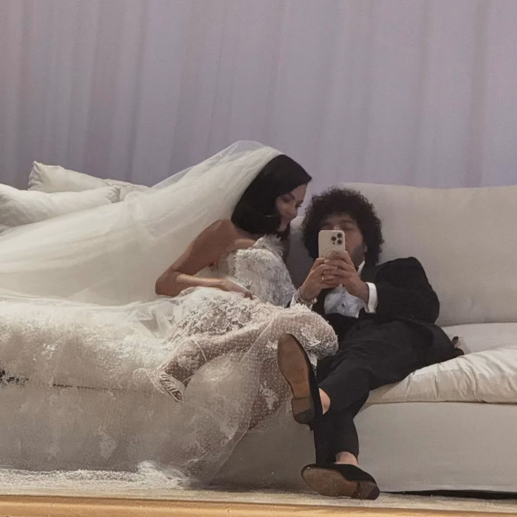 Selena Gomez Benny Blanco relationship news viral photos
