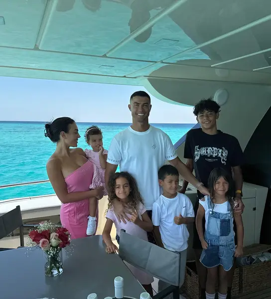Georgina Rodriguez's Life With Cristiano Ronaldo